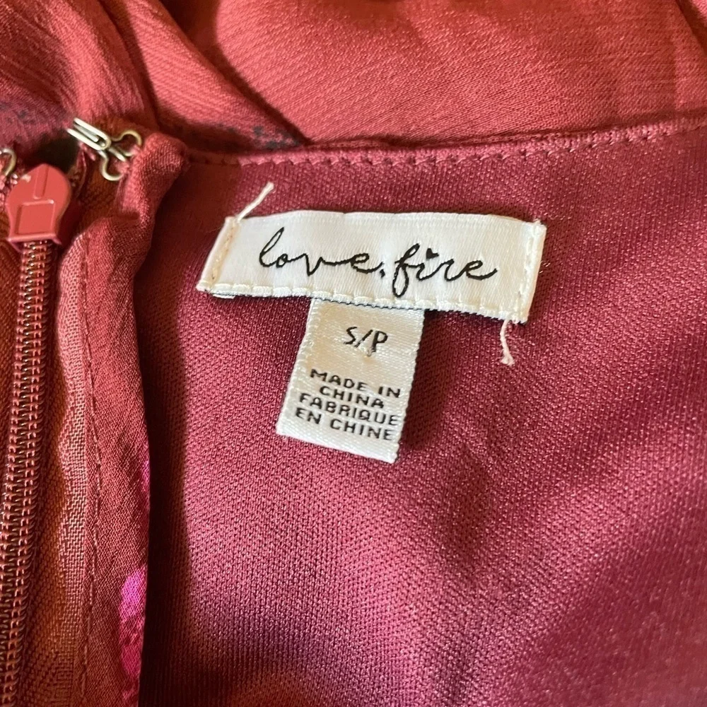 Love fire faux wrap dress - Picture 4 of 6